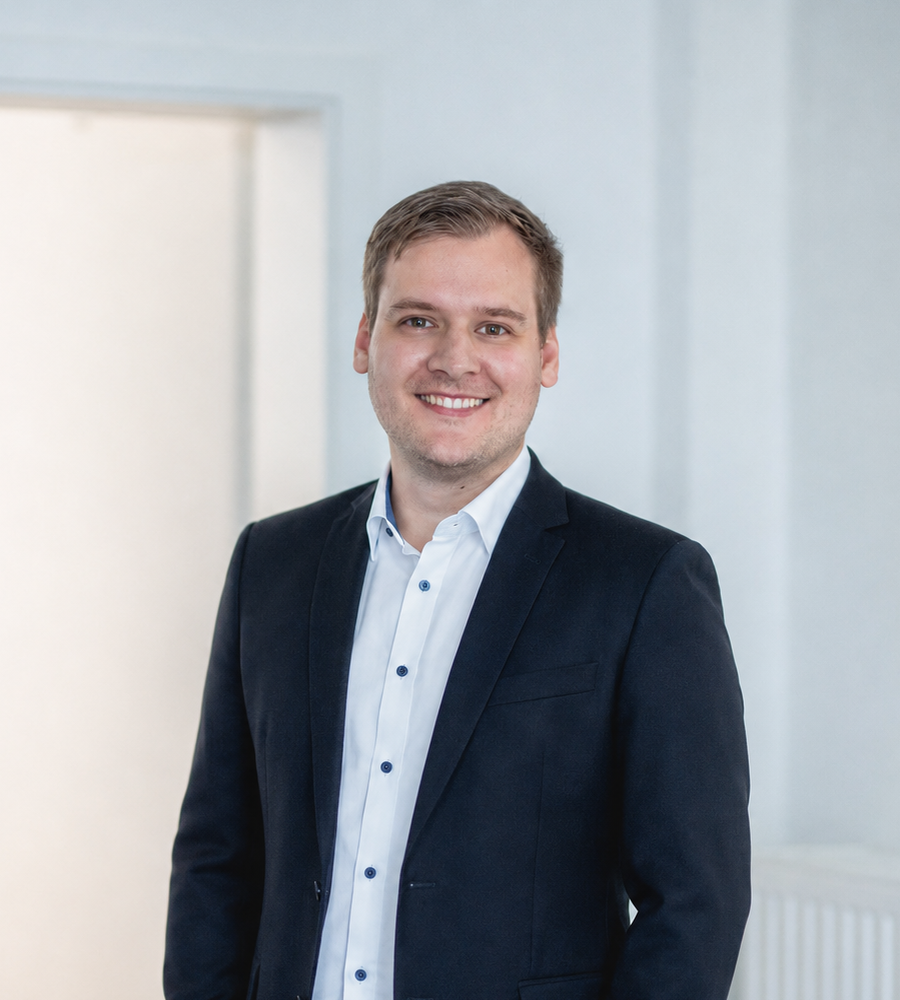 Tobias-Derksen-KI-Experte-e1780065519980.png